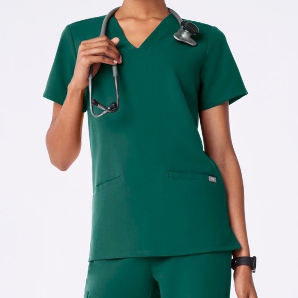 Figs Casma Three-Pocket Scrub Top Limited Edition Forest Green Size XS